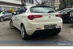 Alfa Romeo Giulietta 1.4 TB Turismo Aut.*BT*SHZ*Leder*Xenon 200.000 km 5.990 &euro; Berlin 13187