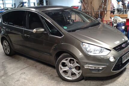 Ford S-Max 262.000 km 3.799 &euro; Blomberg 32825
