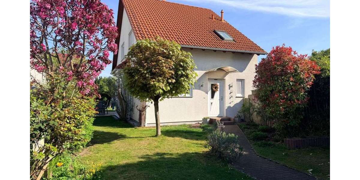 Einfamilienhaus Weiterstadt - 11 Zimmer, 245 m&sup2;, 849.000&euro; | Angebot:26612982
