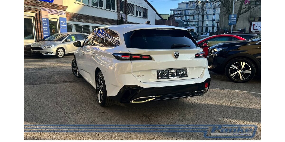 Peugeot 308 Allure EAT8*NAV*Carplay*LED*360°*Cockpit* 150.000 km 14.990 &euro; Berlin 13187