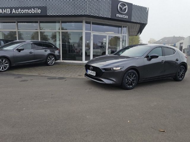 Mazda 3 6.558 km 26.990 € Gotha 99867