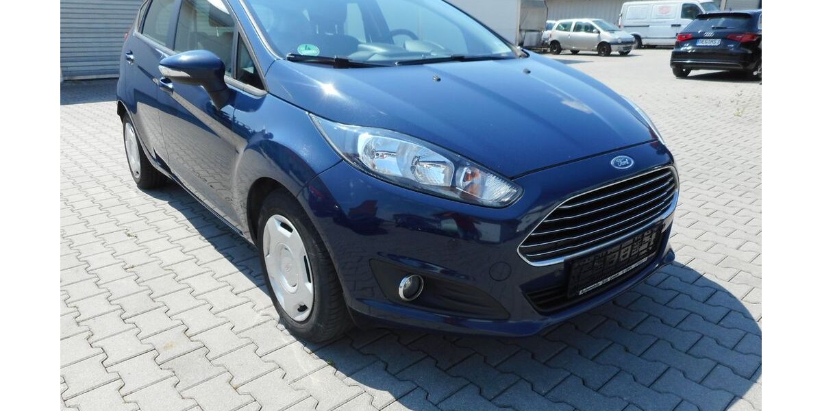 Ford Fiesta 128.125 km 5.000 &euro; Deggendorf 94469