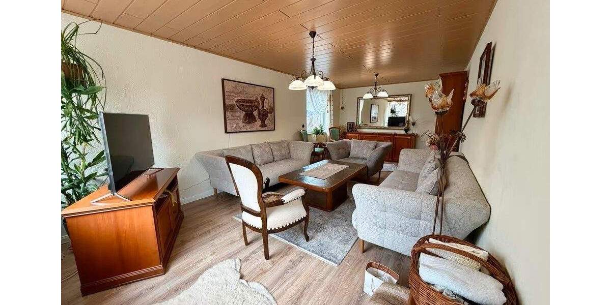 Etagenwohnung Walldorf - 3 Zimmer, 83 m&sup2;, 269.000&euro; | Angebot:25792764