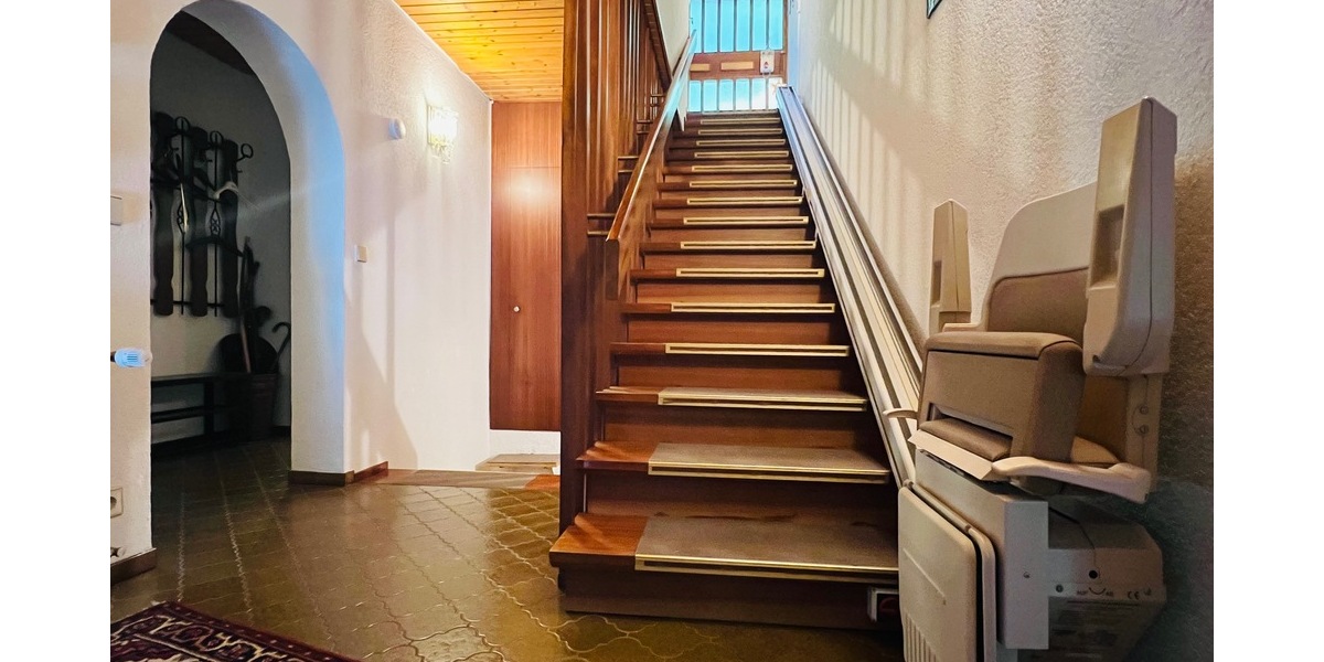 Zwei Wohnungen, ein Hausgefühl: „Haus-im-Haus-Charakter“ mit Garten, Sauna und Kaminzimmer - Mehrfamilienhaus, Wohnhaus Bad Rippoldsau-Schapbach Schapbach | Angebot:26692716