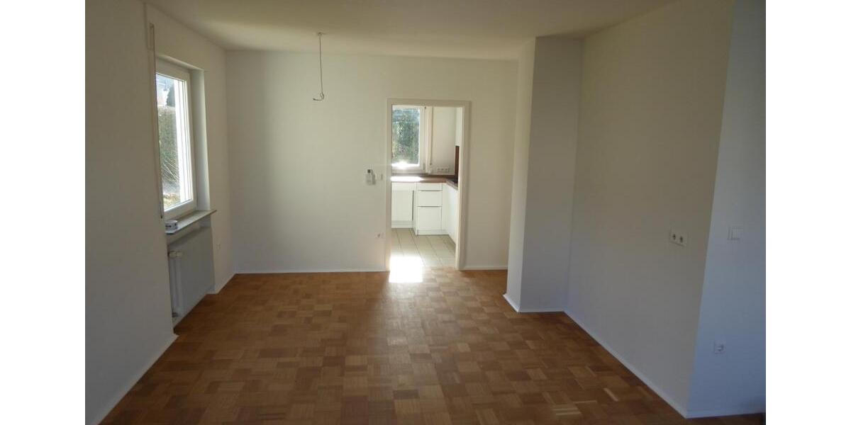 Einfamilienhaus Neckartenzlingen - 4 Zimmer, 102 m&sup2;, 1.200&euro; | Angebot:25420861