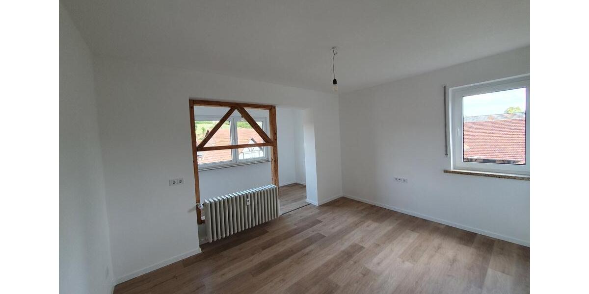 Etagenwohnung Rotenburg an der Fulda - 4 Zimmer, 106 m&sup2;, 800&euro; | Angebot:26442723