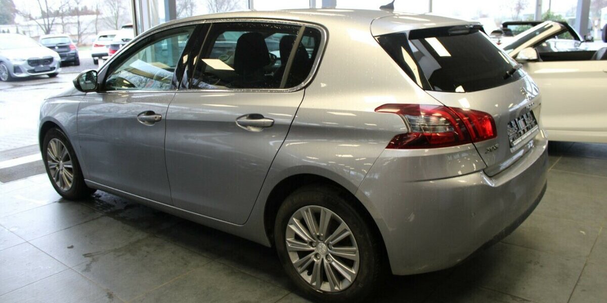 Peugeot 308 1.5 BlueHDi Allure Pack 61.193 km 13.980 &euro; Euskirchen 53881