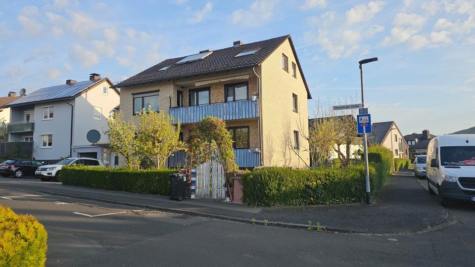 Mehrfamilienhaus, Wohnhaus Baunatal - 7 Zimmer, 173 m&sup2;, 450.000&euro; | Angebot:26338413