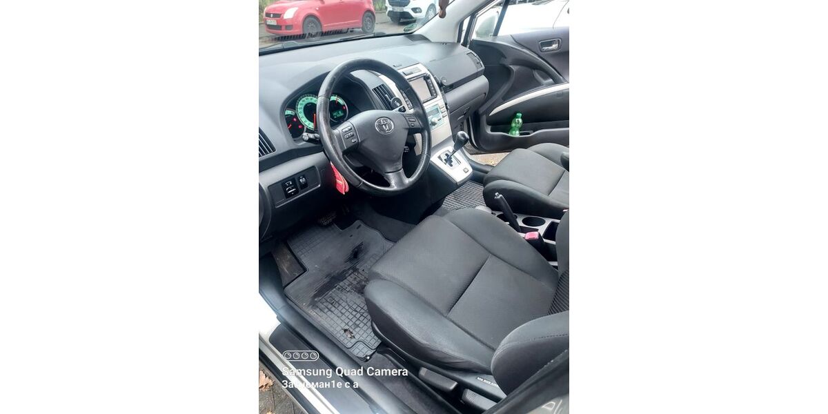 Toyota Corolla Verso 252.000 km 3.900 &euro; Mannheim 68219