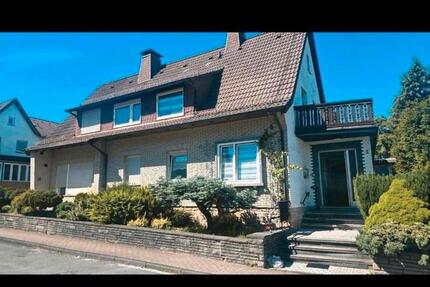 Haus Bad Driburg - 8 Zimmer, 220 m&sup2;, 290.000&euro; | Angebot:27125373