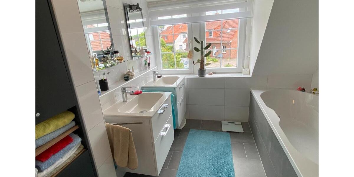Einfamilienhaus Lilienthal - 7 Zimmer, 240 m&sup2;, 645.000&euro; | Angebot:26943898