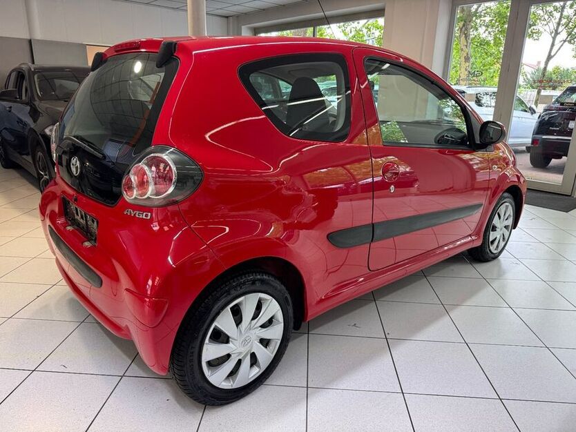 Aygo (X)