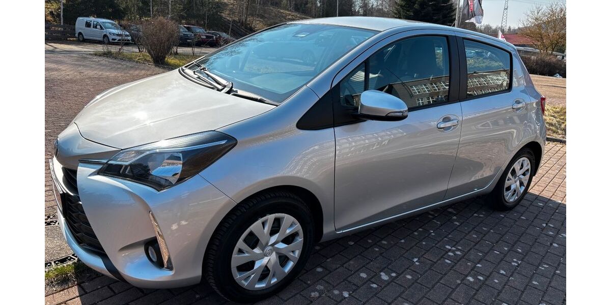 Toyota Yaris 79.095 km 12.990 &euro; Suhl 98529