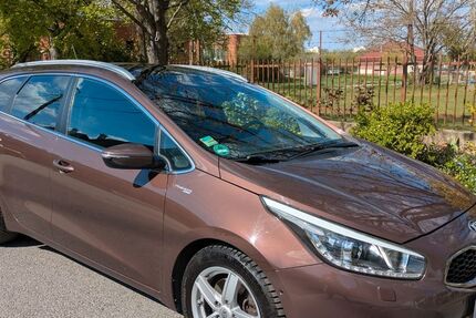 Kia ceed Sportswagon 171.500 km 6.999 &euro; Berlin 10999