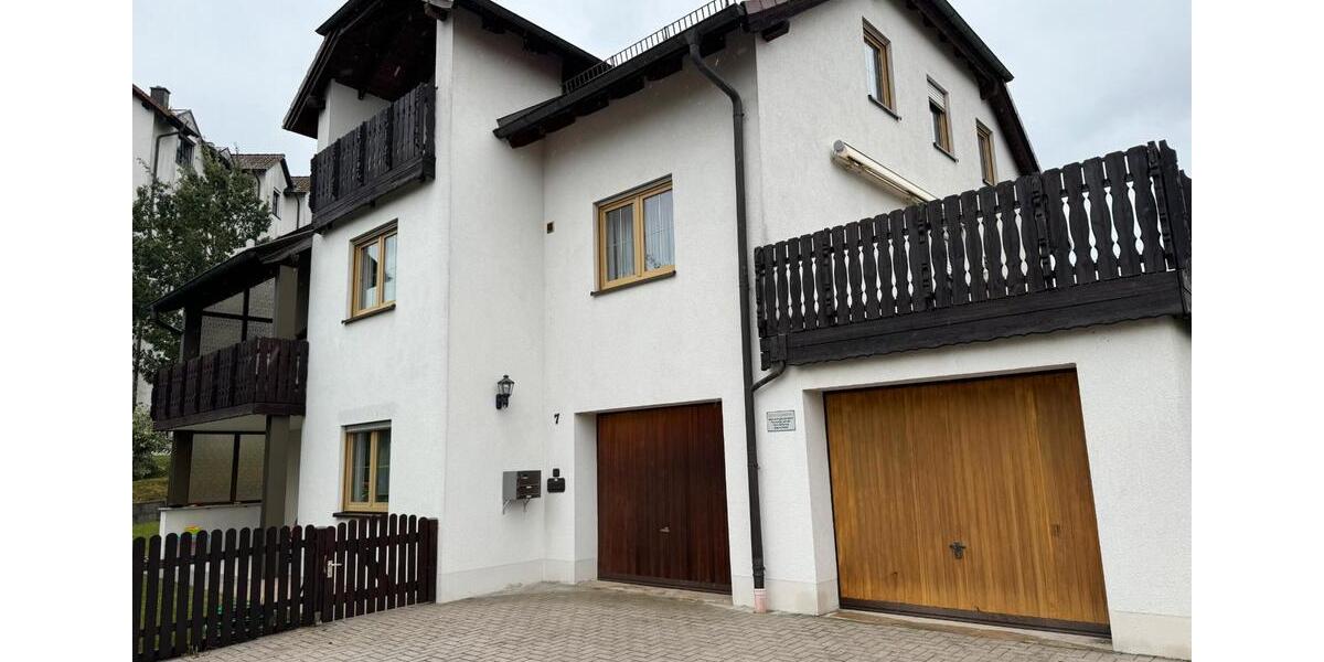 Dachgeschoßwohnung Marktredwitz - 4 Zimmer, 89 m&sup2;, 780&euro; | Angebot:26395865