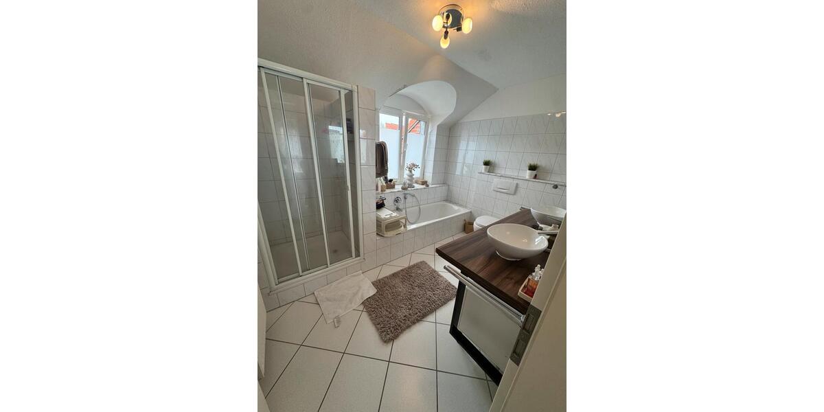 Reihenhaus Hatten - 4 Zimmer, 115 m&sup2;, 1.250&euro; | Angebot:26030713