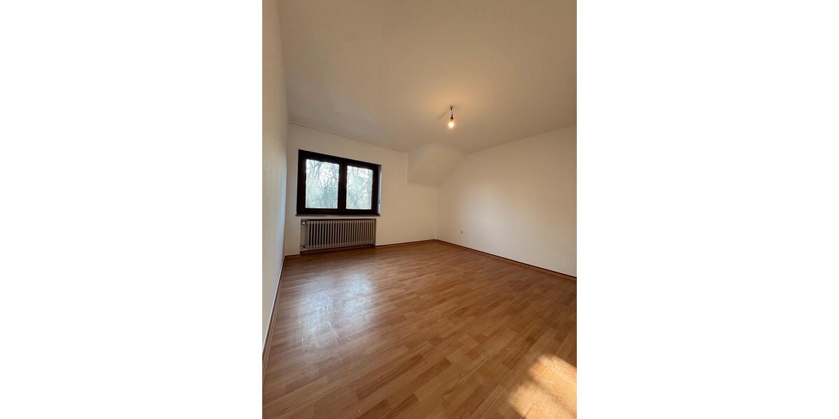 Etagenwohnung Düren Rölsdorf - 2 Zimmer, 80 m&sup2;, 740&euro; | Angebot:24864866