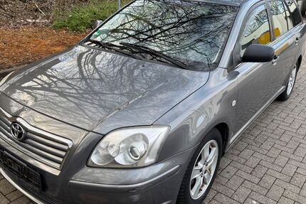 Toyota Avensis 150.000 km 1.999 &euro; Essen 45133