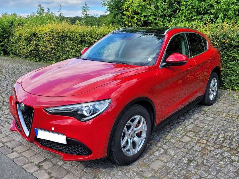 Alfa Romeo Stelvio 93.000 km 21.450 € Ascheberg 59387