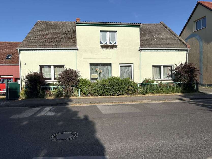 Haus zum Kaufen in Schönwalde 180.000 € 150 m²