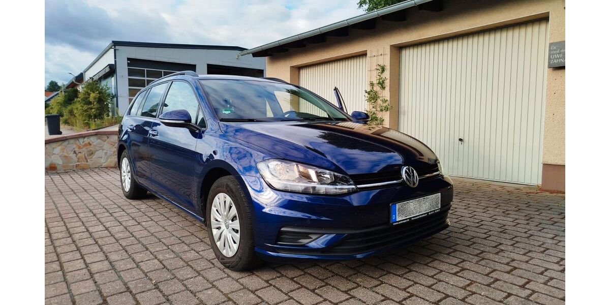 VW Golf 141.000 km 9.900 &euro; Günterod 35080