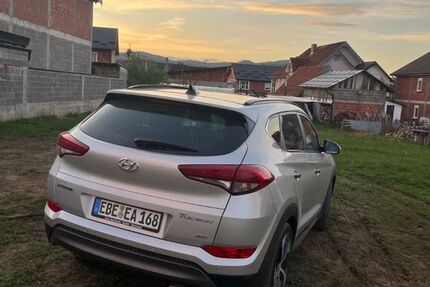 Hyundai TUCSON 120.000 km 15.500 &euro; Grafing bei münchen 85567