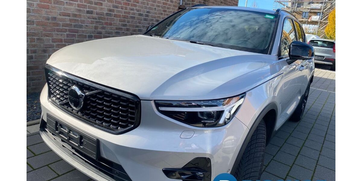 Volvo XC40 27.833 km 31.990 &euro; Übach-Palenberg 52531