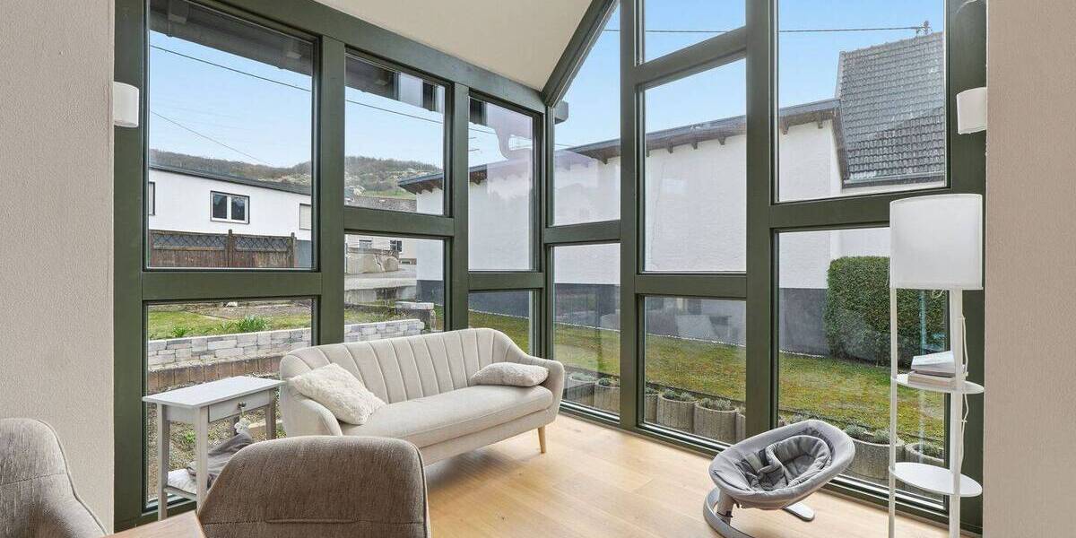 Einfamilienhaus Bad Neuenahr-Ahrweiler Bad Neuenahr - 7 Zimmer, 220 m&sup2;, 525.000&euro; | Angebot:26036850