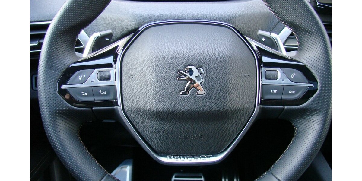 Peugeot 3008 1.2 PureTech GT ACC LED Pano 360º 14.773 km 24.980 &euro; Falkensee 14612