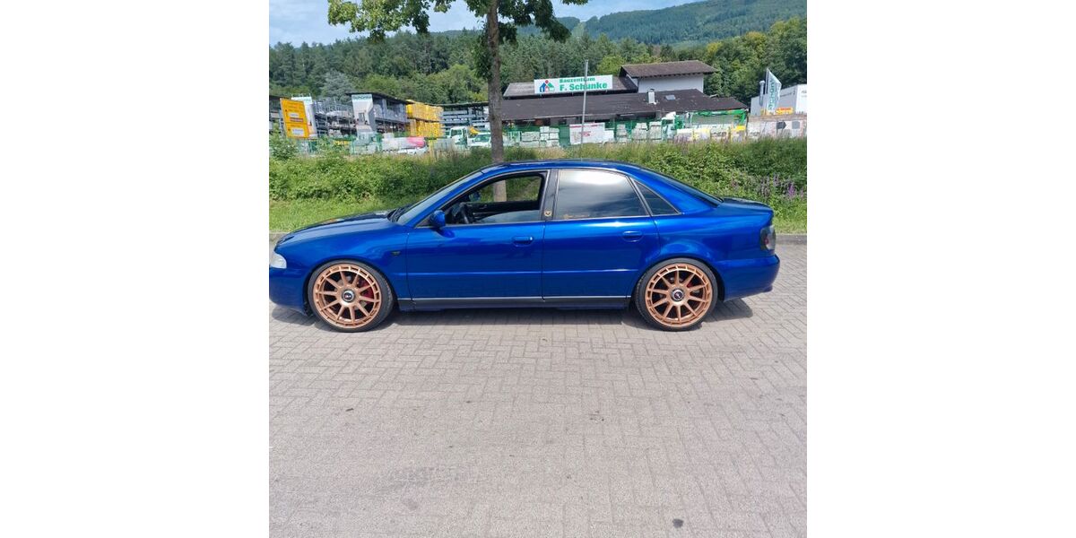 Audi A4 234.000 km 22.000 &euro; Hasel 79686