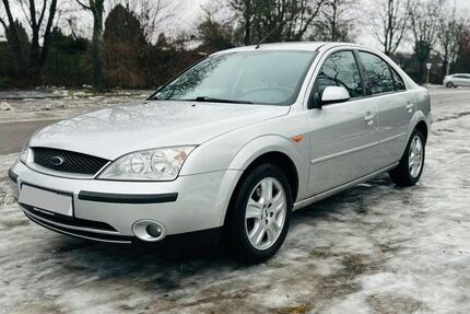 Ford Mondeo 129.375 km 2.490 &euro; Berlin 12349