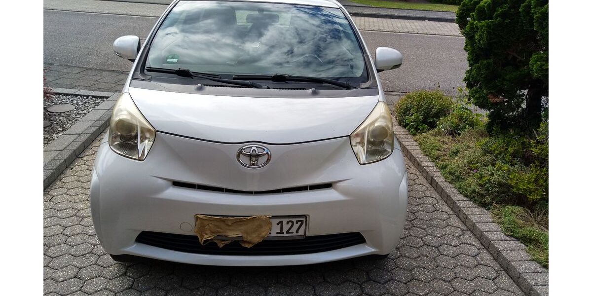 Toyota IQ 142.000 km 3.900 &euro; Wegberg 41844
