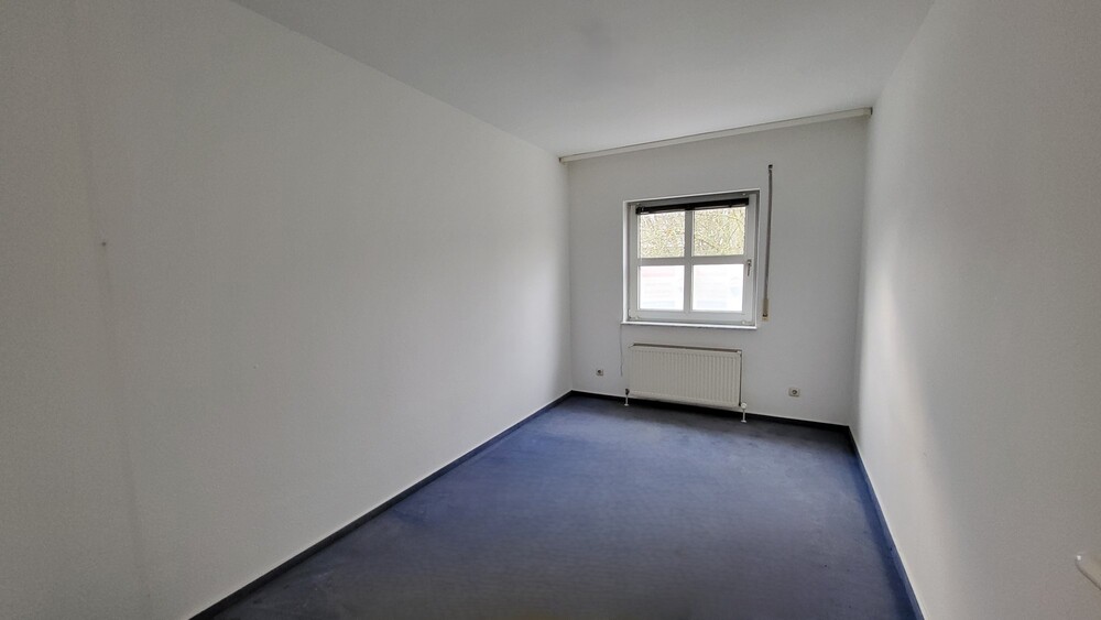 Wieder verfügbar! RMH mit Garage, 2 Balkonen, Garten und Terrasse - Reihenmittelhaus Wiesbaden Klarenthal | Angebot:25972229