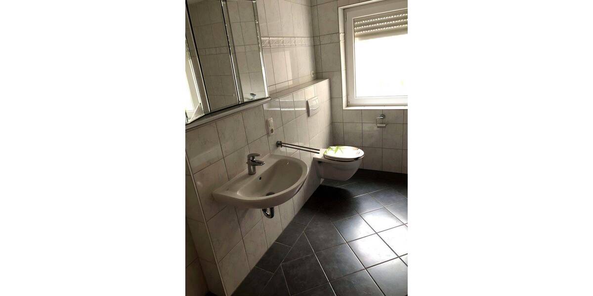 Etagenwohnung Pohlheim Grüningen - 5 Zimmer, 135 m&sup2;, 1.380&euro; | Angebot:26866311