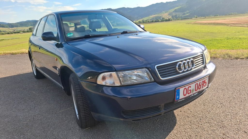 Audi A4 248.000 km 2.500 &euro; Zell a.H. 77736