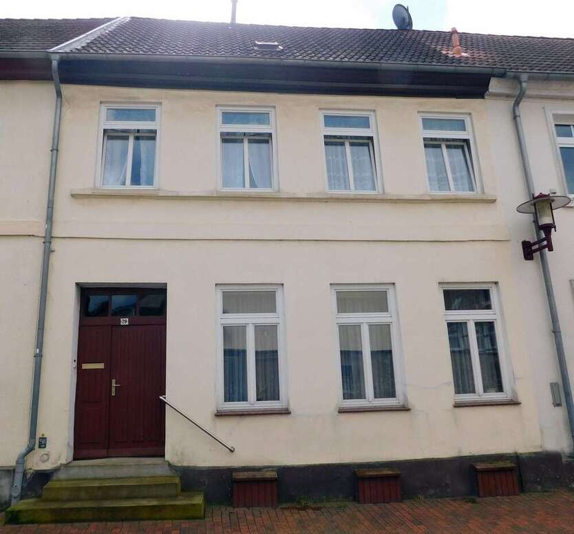 Haus zum Kaufen in Parchim 99.000 € 93 m²