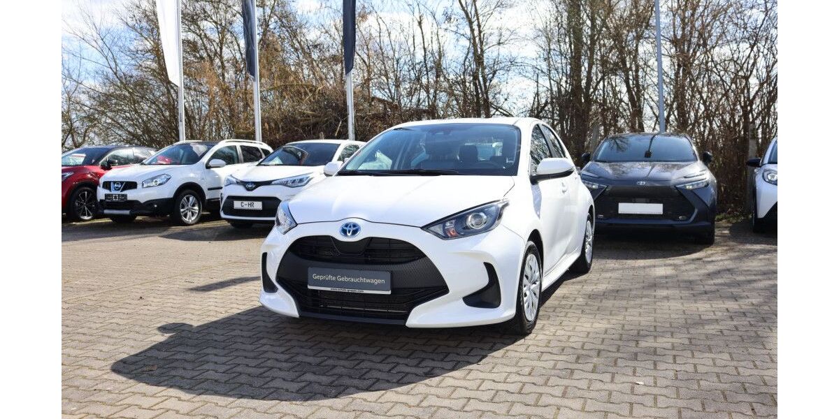 Toyota Yaris 51.658 km 17.890 &euro; Brandenburg 14776