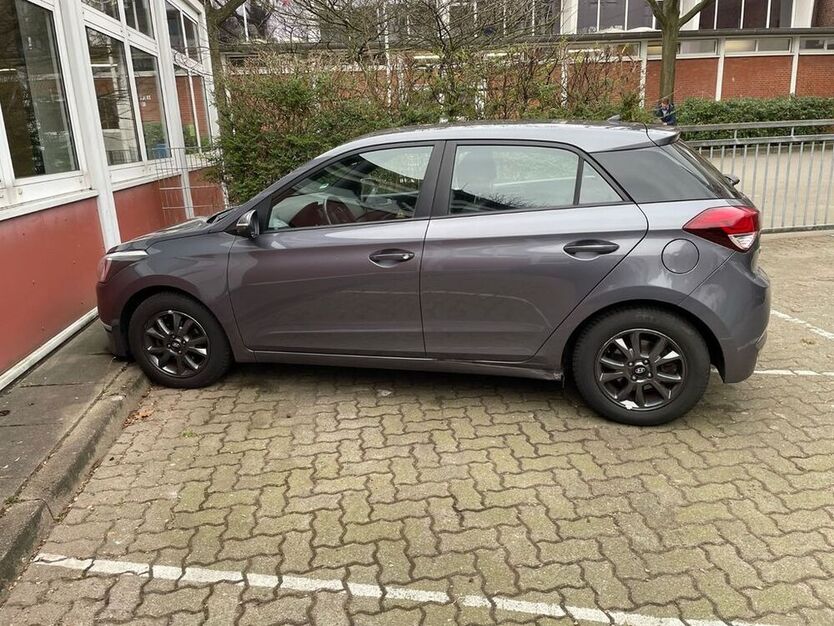 i20