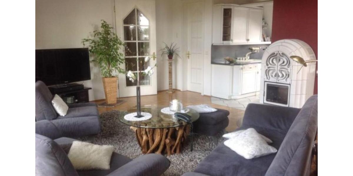 Hochwertige, schöne und helle Penthouse Wohnung in Flieden 3 zimmer