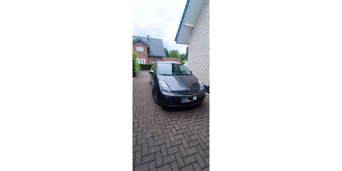 Toyota Prius 330.000 km 4.950 &euro; Delbrück 33129