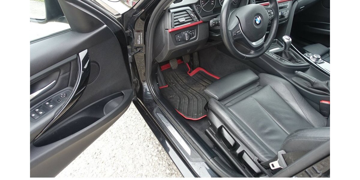 BMW 318d Touring Sport Bi-Xenon Navi PDC Leder Sitzhei 194.700 km 11.950 &euro; Neumarkt/OPf 92318