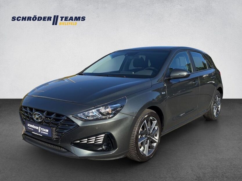 i30