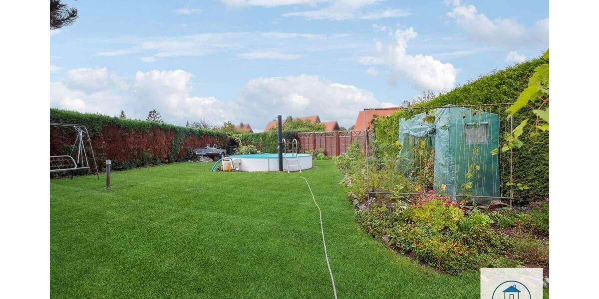 +DD: Romantische 5-R-DHH im Landhausstil + Nebenhaus zu vermieten! Garage + Garten mit Pool & Sauna+ 6 zimmer