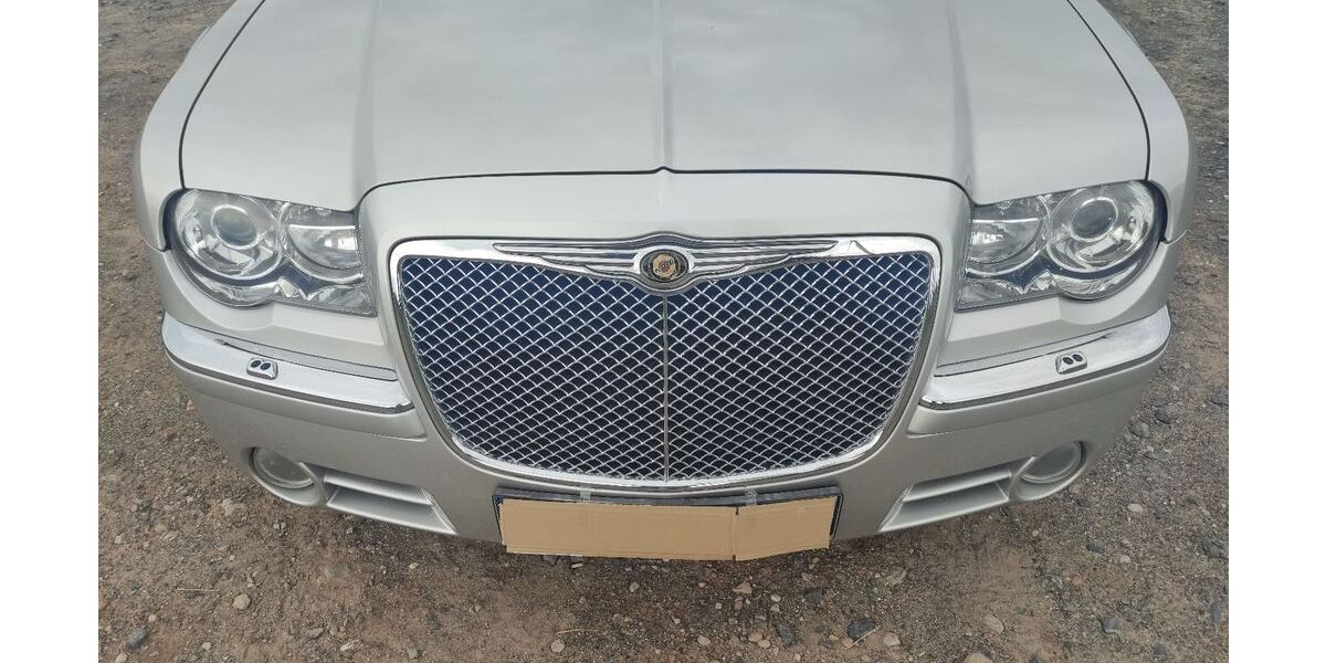 Chrysler 300C 58.000 km 15.900 &euro; Münster (Hessen) 64839