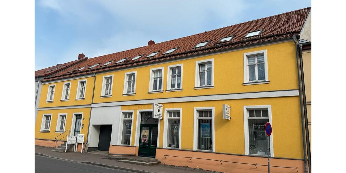 Dachgeschoßwohnung Jarmen - 3 Zimmer, 75 m&sup2;, 450&euro; | Angebot:26407395