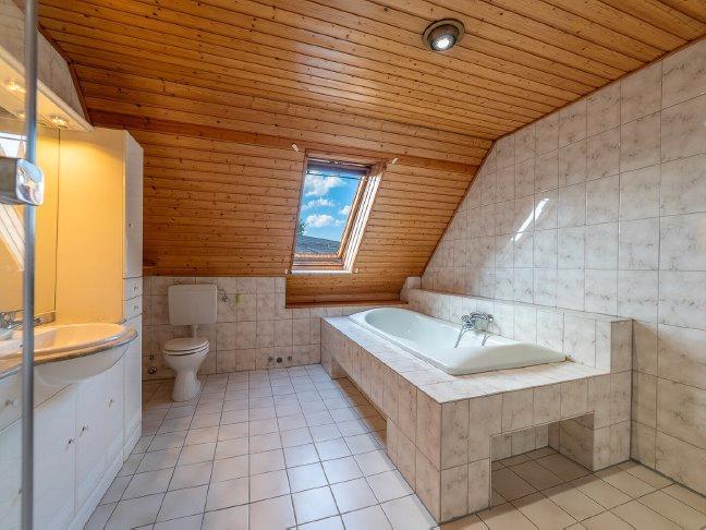 Dachgeschoßwohnung Wrestedt - 4 Zimmer, 133 m&sup2;, 950&euro; | Angebot:26103314