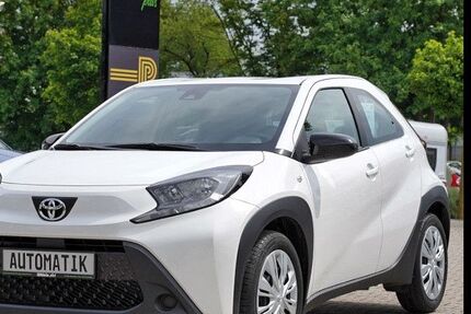 Toyota Aygo (X) 16.000 km 15.999 € Wendelstein 90530