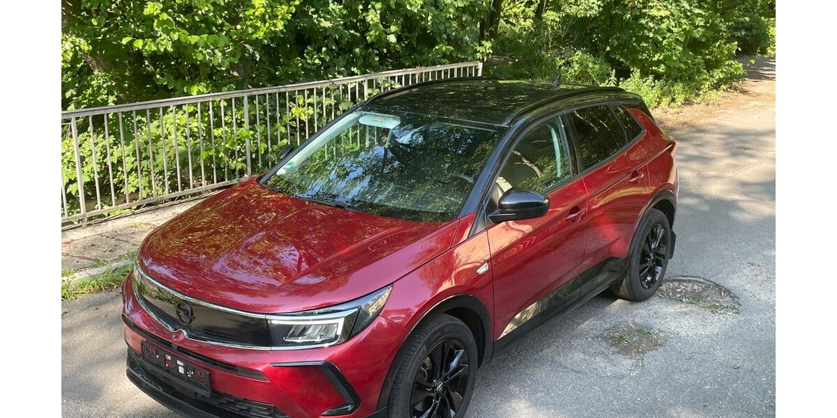 Opel Grandland (X) 43.000 km 18.500 &euro; Baar-Ebenhausen 85170