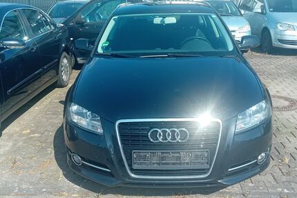 Audi A3 136.000 km 8.500 &euro; Lage 32791
