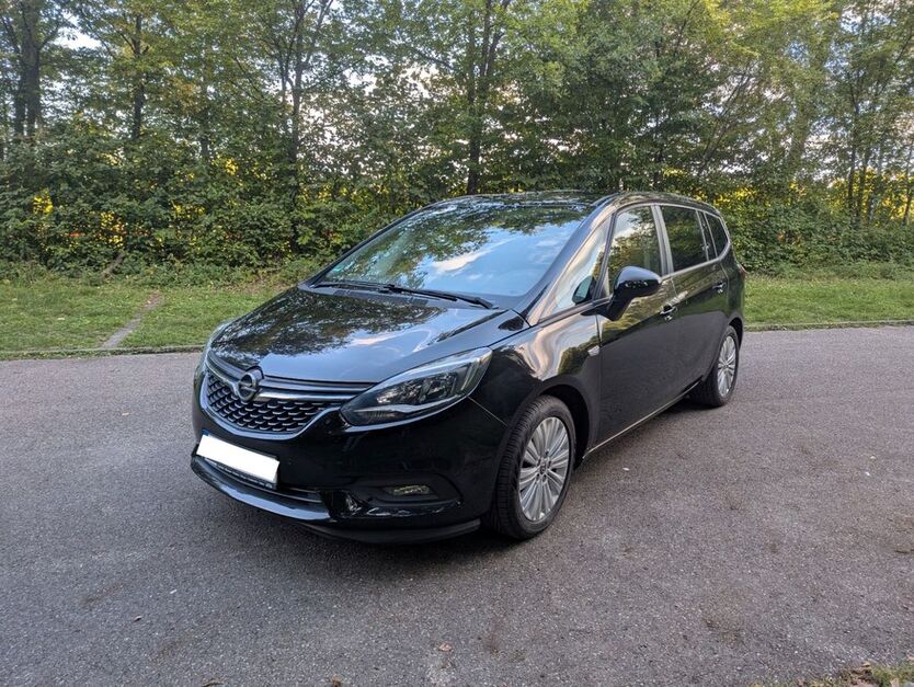 Opel Zafira Tourer 105.000 km 10.100 € Stuttgart 70469